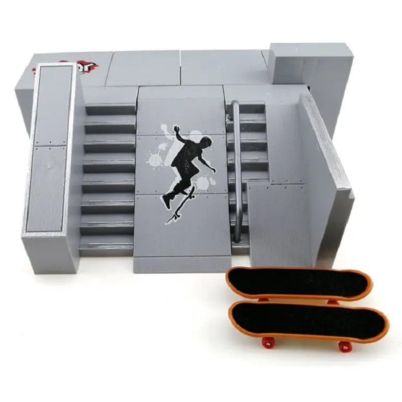 Finger Skateboard Rampe mit 2 Fingerboards H6815-4