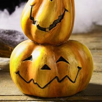 Halloween Kerzenständer Kürbisstapel – Deko aus Kunstharz (1 Stück)
