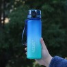 Trinkflasche Spirit mit Zeitmarkierungen & Trageschlaufe 750ML Blau Grün