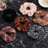 12 Stück Samt Scrunchies – Weiche Haargummis - assortiere Farben