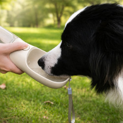 Hundetrinkflasche 550 ml – Wasserflasche für Hunde Beige