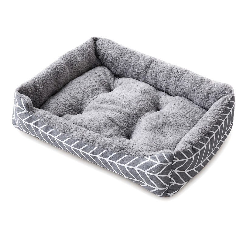 Katzenbett & Hundebett Plüsch – weich & rutschfest 55 × 45 cm Grösse L Grau
