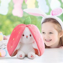 Plüschtier Hase mit Erdbeere 21cm